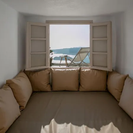 Holiday home The Globe Fira (Santorini)